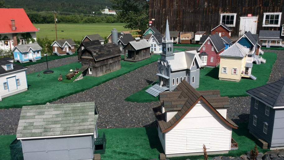 Village miniature Baillargeon